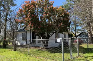 630 E Acheson St, Denison, TX 75021 - Photo 3