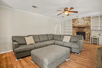 2505 Douglas Avenue, Irving, TX 75062 - Photo 5