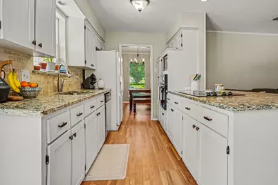 2505 Douglas Avenue, Irving, TX 75062 - Photo 11