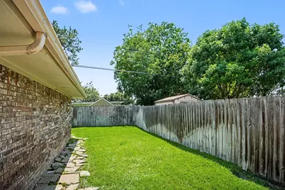 2505 Douglas Avenue, Irving, TX 75062 - Photo 31