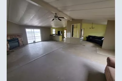 2607 Fm 318 E, Yoakum, TX 77995 - Photo 31