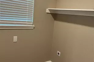 3837 Burning Tree Ln, Garland, TX 75042 - Photo 9