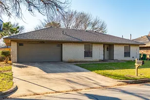 4910 Spring Creek Rd, Arlington, TX 76017 - Photo 1