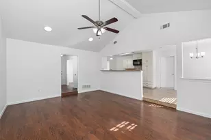 4910 Spring Creek Rd, Arlington, TX 76017 - Photo 5