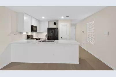 6201 Tilden Avenue, Pilot Point, TX 76258 - Photo 7