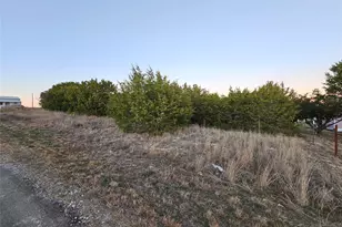 107 Garnet Dr, Weatherford, TX 76087 - Photo 1