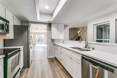 2112 Mistymeadow Court, Carrollton, TX 75006 - Photo 11