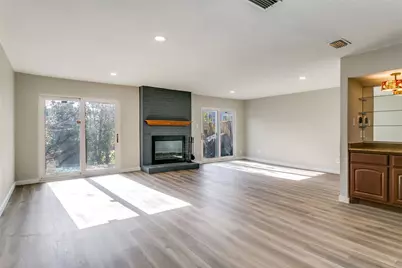 2112 Mistymeadow Court, Carrollton, TX 75006 - Photo 7