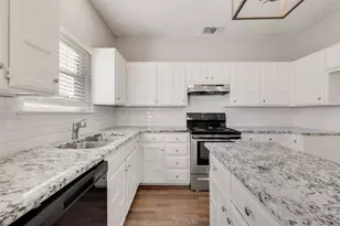 9406 Chimneywood Dr, Rowlett, TX 75089 - Photo 9