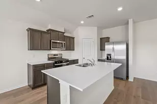 2431 S Montgomery St, Sherman, TX 75090 - Photo 5