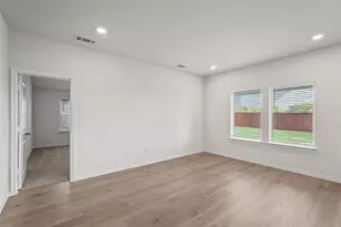 2431 S Montgomery St, Sherman, TX 75090 - Photo 15