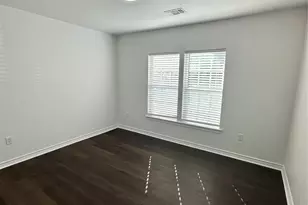 1989 W Bond St, Denison, TX 75020 - Photo 7