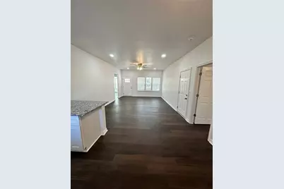 1989 W Bond Street, Denison, TX 75020 - Photo 3