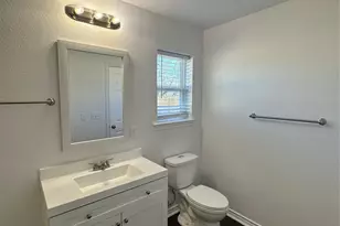 1989 W Bond St, Denison, TX 75020 - Photo 15