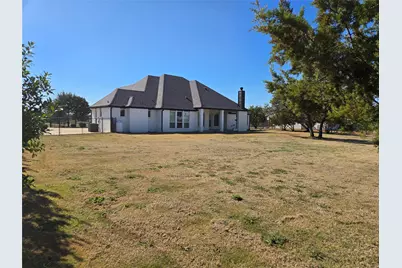 1065 Timber Hills Drive, Weatherford, TX 76087 - Photo 5