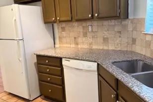 16301 Ledgemont Ln, Addison, TX 75001 - Photo 3