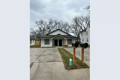 406 W 6th Street #1, Bonham, TX 75418 - Photo 1