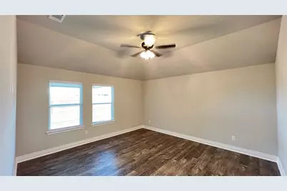 606 Moseley Lane, Greenville, TX 75402 - Photo 9