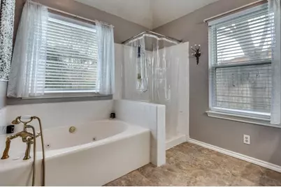 417 Hopewell Street, Grand Prairie, TX 75052 - Photo 17