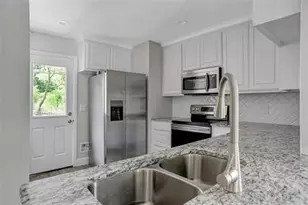 1100 W Day St, Denison, TX 75020 - Photo 5