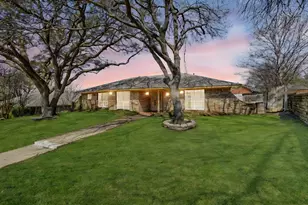 1716 Surrey Ct, Garland, TX 75043 - Photo 1