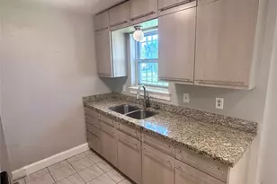 10405 Trail Ave, Dallas, TX 75217 - Photo 11