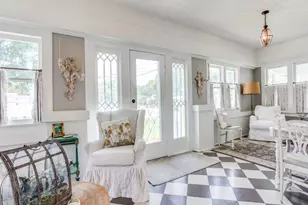 302 Featherston St, Cleburne, TX 76033 - Photo 13