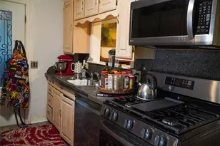 111 W 3rd St, Keene, TX 76059 - Photo 11