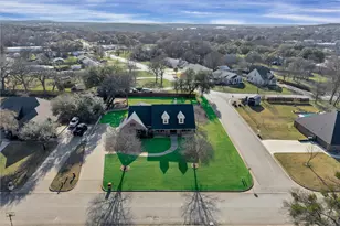 121 Heritage Pl, Glen Rose, TX 76043 - Photo 23