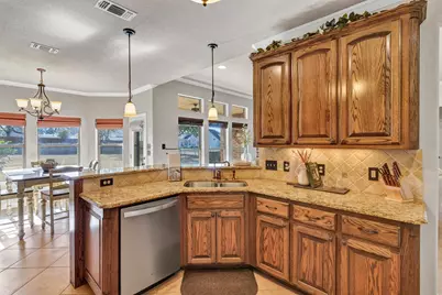 121 Heritage Place, Glen Rose, TX 76043 - Photo 11