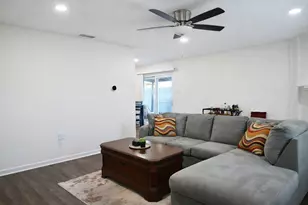 2223 Ridgedale Dr, Carrollton, TX 75006 - Photo 3