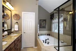 200 Milan St, Lewisville, TX 75067 - Photo 9