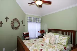 200 Milan St, Lewisville, TX 75067 - Photo 11