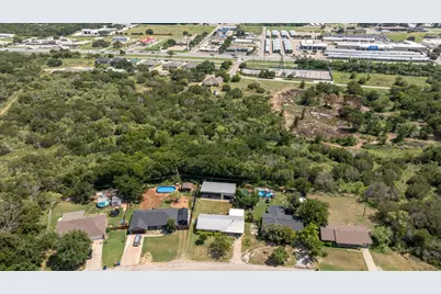 2009 Rock Drive, Granbury, TX 76049 - Photo 11