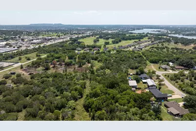 2009 Rock Drive, Granbury, TX 76049 - Photo 9