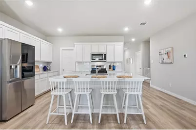 10545 Landry Bluff Lane, Fort Worth, TX 76126 - Photo 7