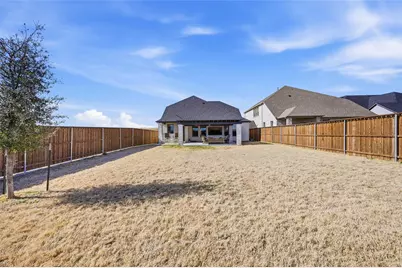 10545 Landry Bluff Lane, Fort Worth, TX 76126 - Photo 25