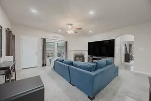 305 Village Dr, Red Oak, TX 75154 - Photo 5