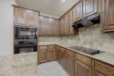 305 Village Drive, Red Oak, TX 75154 - Photo 15