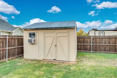 2224 Woodcrest Trail, Granbury, TX 76048 - Photo 29