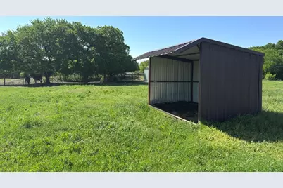 640 Heritage Creek Drive, Rhome, TX 76078 - Photo 13