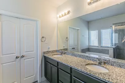 7217 Willow Thorne Drive, Little Elm, TX 76227 - Photo 9