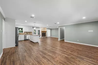 319 Sharron Drive, Woodway, TX 76712 - Photo 3