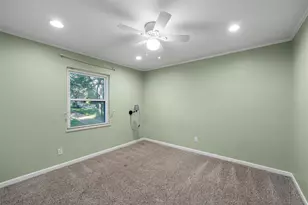 319 Sharron Dr, Woodway, TX 76712 - Photo 11