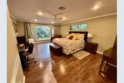 319 Sharron Drive, Woodway, TX 76712 - Photo 15