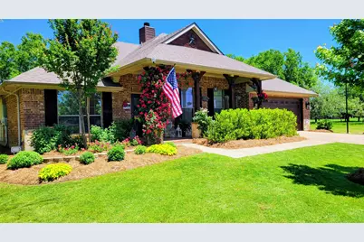 634 Half Moon Way, Runaway Bay, TX 76426 - Photo 3