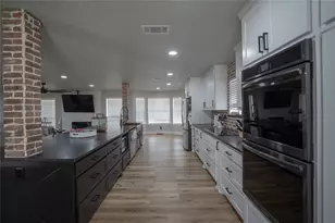 725 Hunter Trail, Bridgeport, TX 76426 - Photo 9