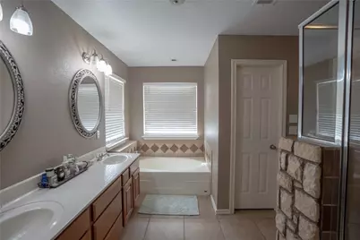 725 Hunter Trail, Bridgeport, TX 76426 - Photo 15