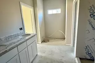 1201 Anthony St, Gainesville, TX 76240 - Photo 9