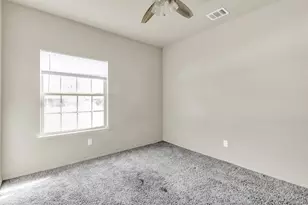 2923 E Pepperidge Dr, Lancaster, TX 75134 - Photo 13